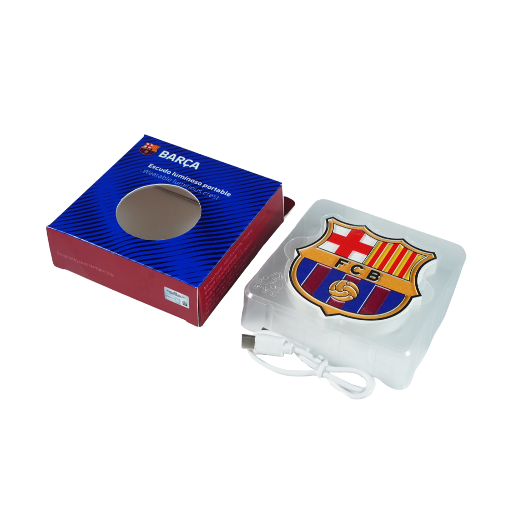 Contenido de la caja del escudo oficial iluminado del FC Barcelona con cable USB-C incluido