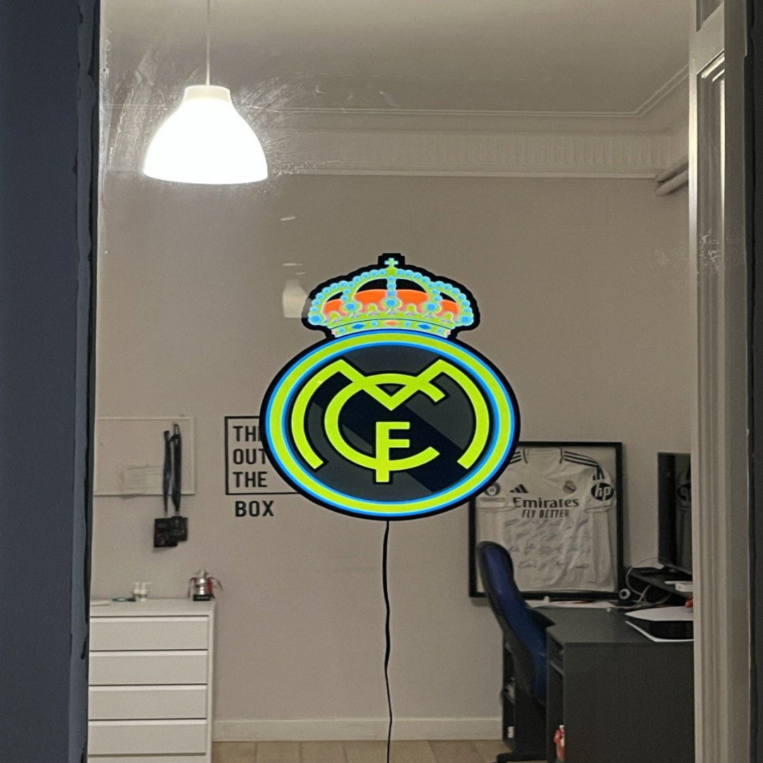 Escudo Iluminado Real Madrid | Decorativo Oficial para Pared o Ventana, 2 Modos de Luz