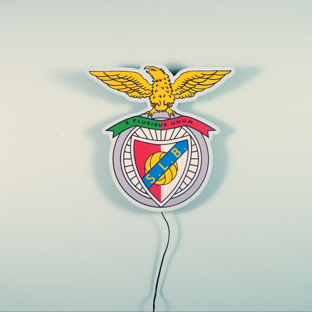 Escudo Iluminado SL Benfica | Decorativo Oficial para Pared o Ventana, 2 Modos de Luz