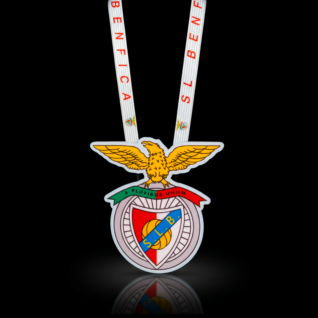 Neck hanging luminous crest - SL BENFICA