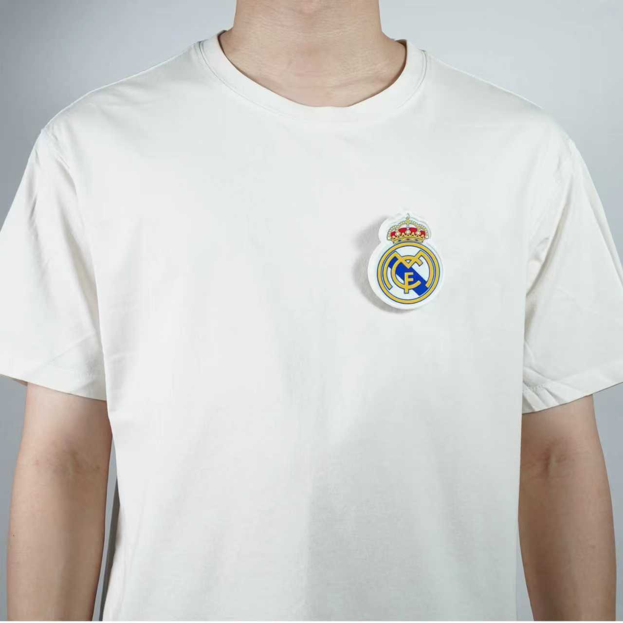 Escudo Real Madrid Portátil con luz LED, Batería Recargable, 3 Modos de Luz