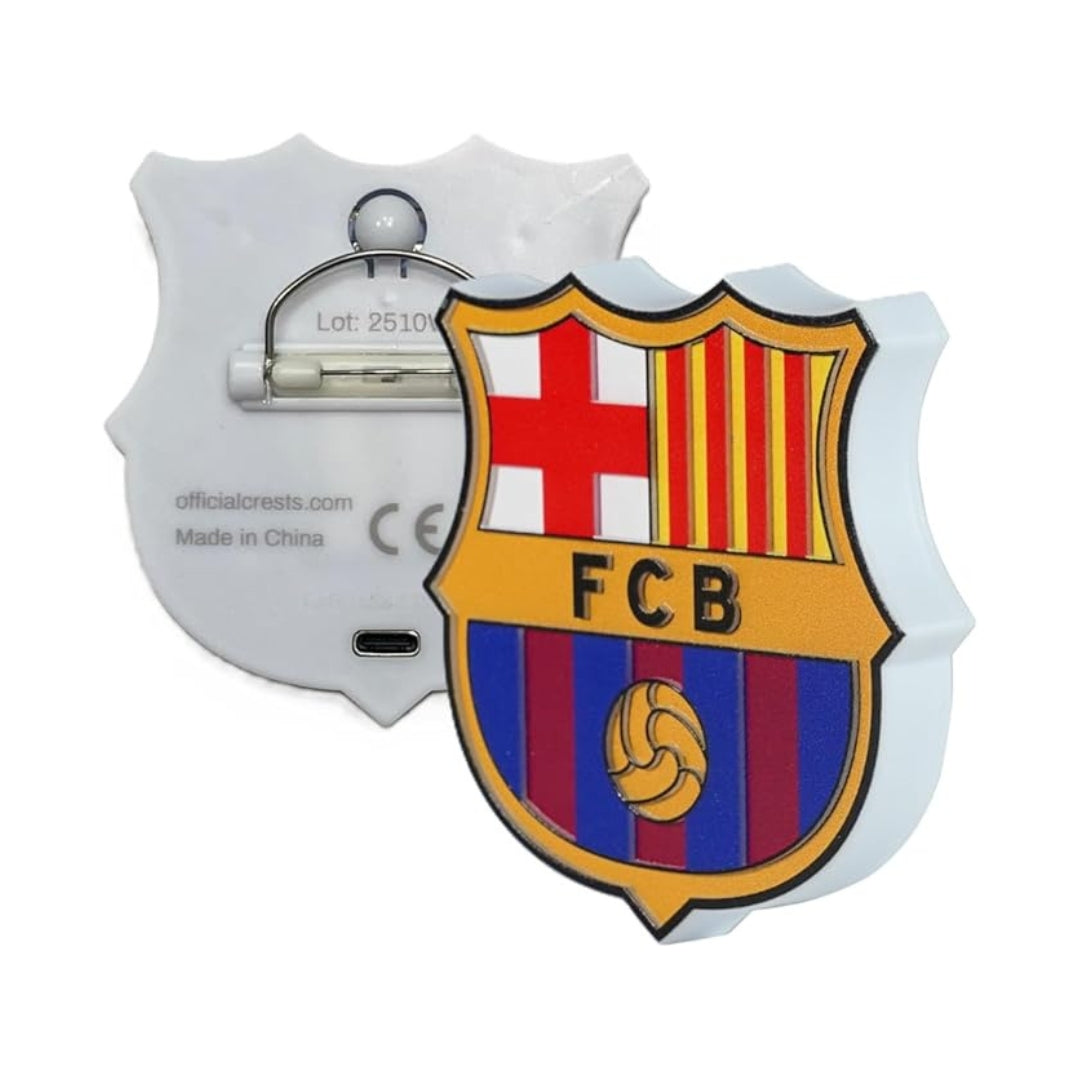 Vista frontal y trasera del escudo oficial iluminado del FC Barcelona de Official Crests
